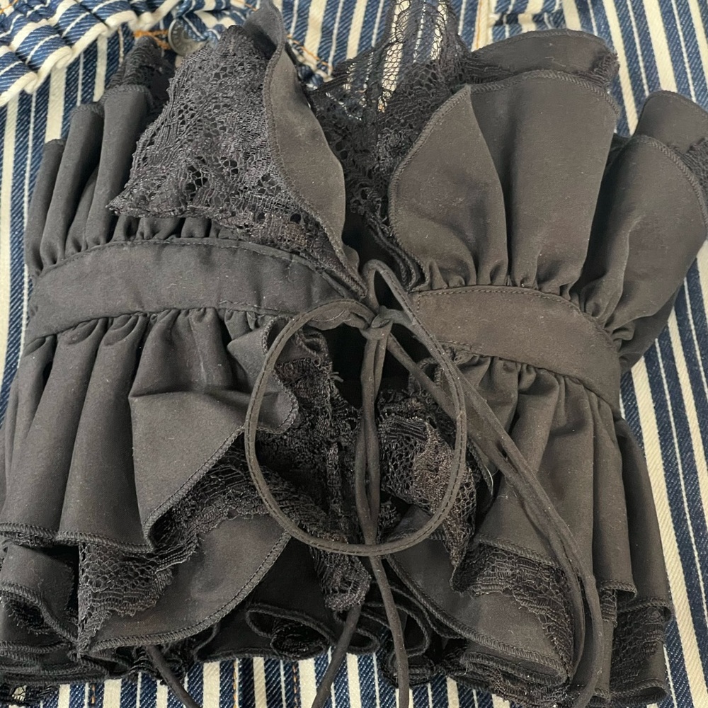 Elegant Black Lace Women's Intimate